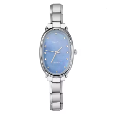 ساعة فضي مع ارضية ازرق